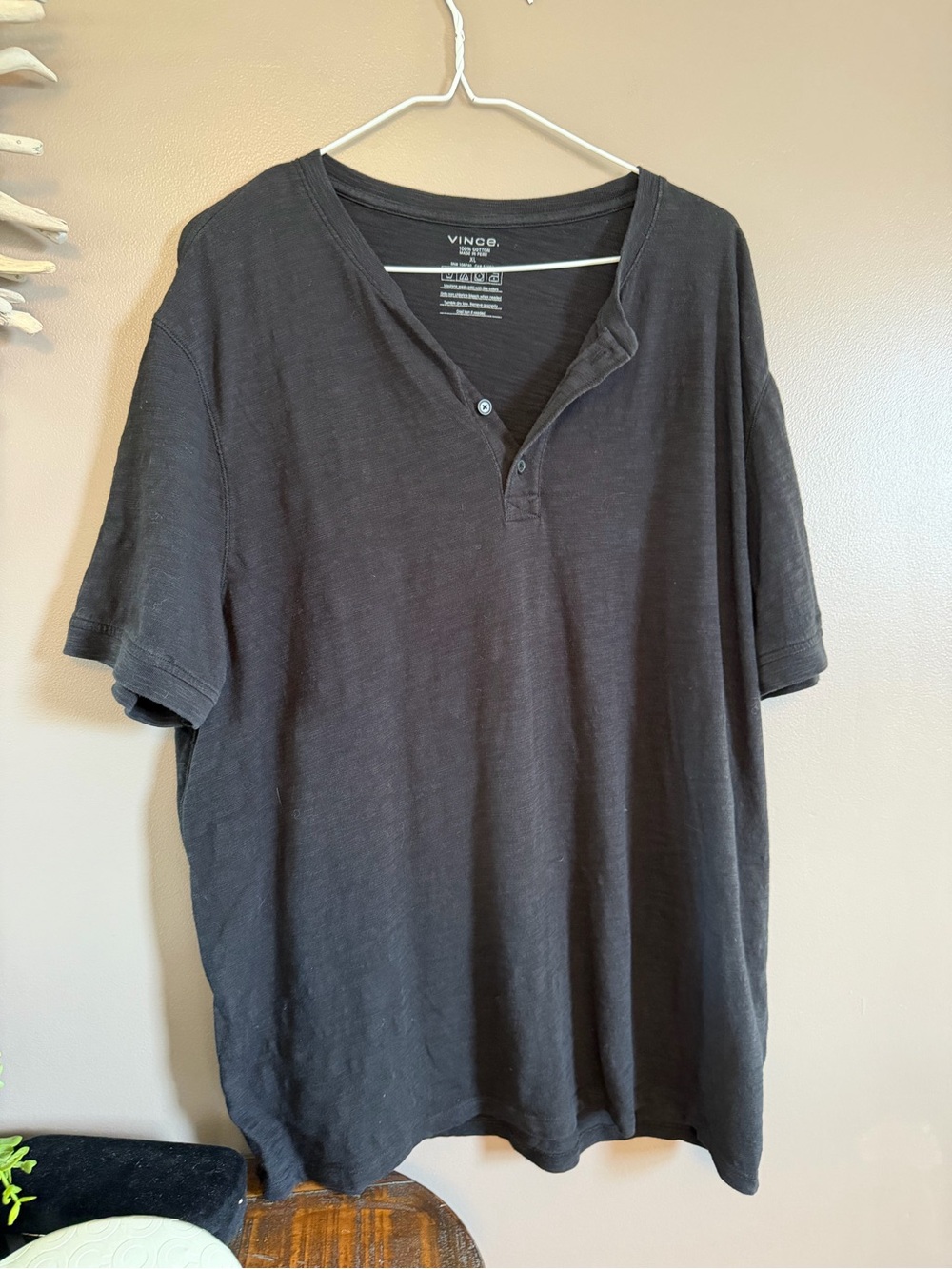 Men’s Vince Tee Sbort Sleeved in Black